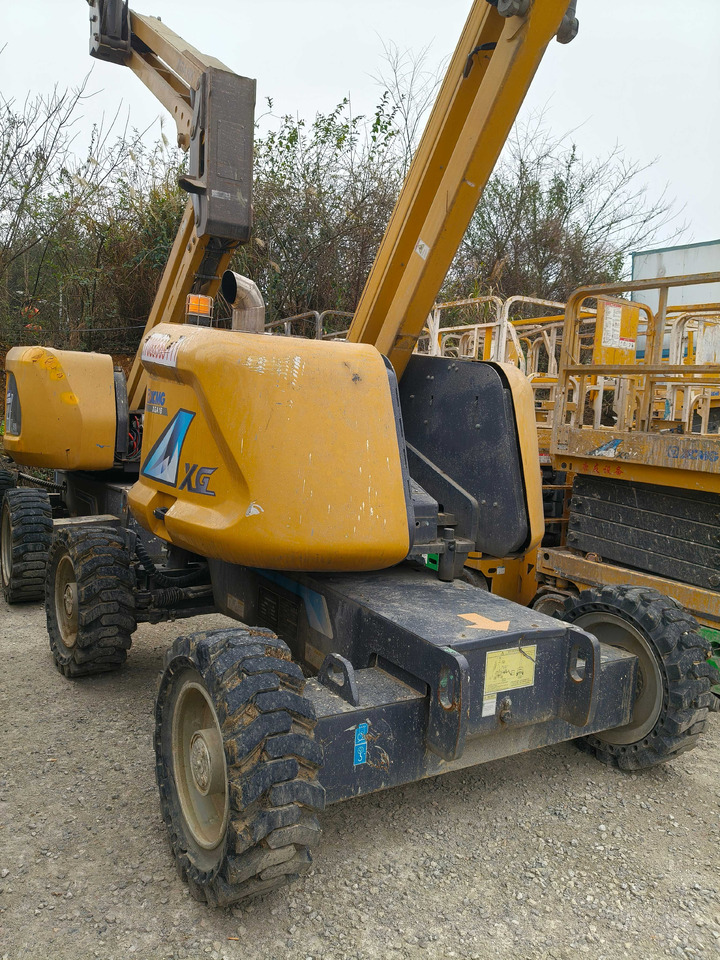 XCMG Official XGA16 16m Second Hand Articulated Boom Lift Platform With High Quality - Колінчастий підйомник: фото 5 XCMG Official XGA16 16m Second Hand Articulated Boom Lift Platform With High Quality - Колінчастий підйомник: фото 5