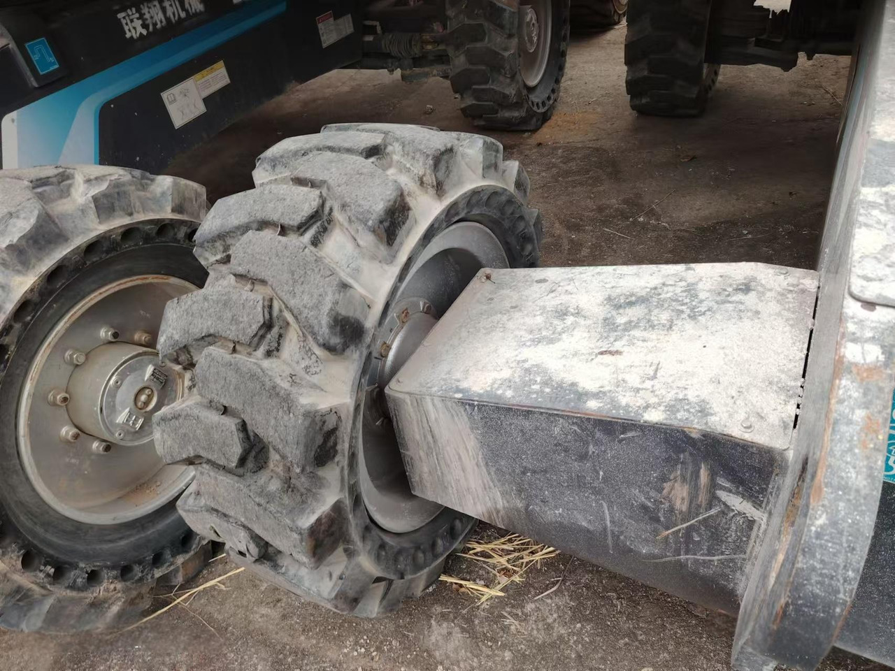 XCMG Official XGS22 Used Towable Boom Lift Telescoping Lift 22m Aerial Work Platform Price - Телескопічний підйомник: фото 2 XCMG Official XGS22 Used Towable Boom Lift Telescoping Lift 22m Aerial Work Platform Price - Телескопічний підйомник: фото 2