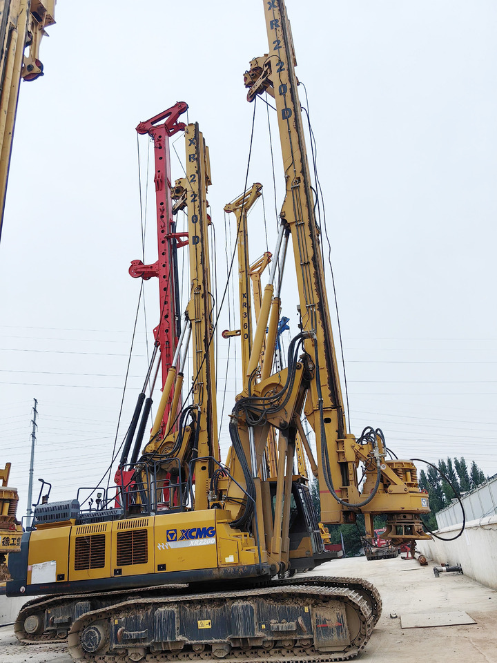 XCMG Offiical Used Rotary Drilling Rigs Drilling Machine XR220D Pile Drilling Rig For Sale - Бурова установка: фото 3 XCMG Offiical Used Rotary Drilling Rigs Drilling Machine XR220D Pile Drilling Rig For Sale - Бурова установка: фото 3