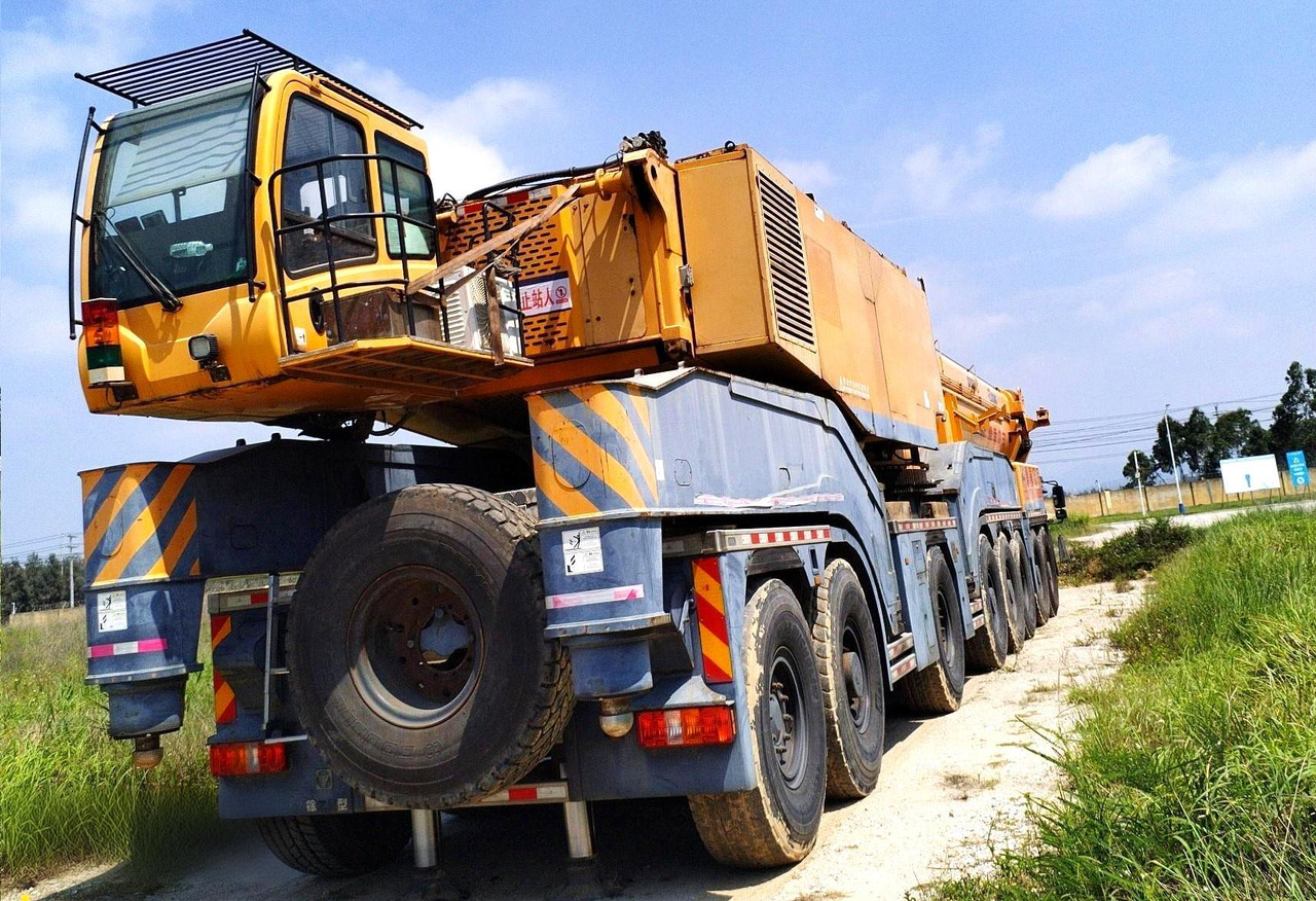 XCMG QAY650A used 650 ton hydraulic all terrain crane truck price - Всюдихідний кран: фото 4 XCMG QAY650A used 650 ton hydraulic all terrain crane truck price - Всюдихідний кран: фото 4