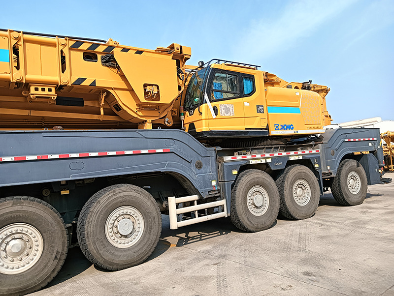 XCMG XCA500 used 500 ton hydraulic telescopic boom all terrain crane - Всюдихідний кран: фото 4 XCMG XCA500 used 500 ton hydraulic telescopic boom all terrain crane - Всюдихідний кран: фото 4