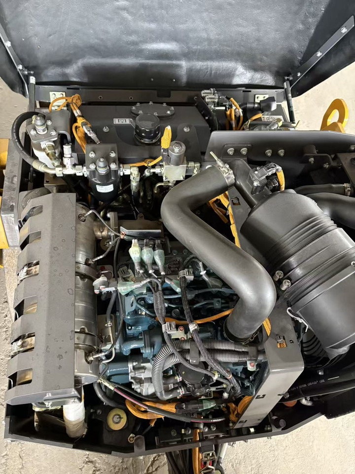 Міні коток XCMG XD140VT 4ton small Light Diesel Vibratory Road Roller: фото 9