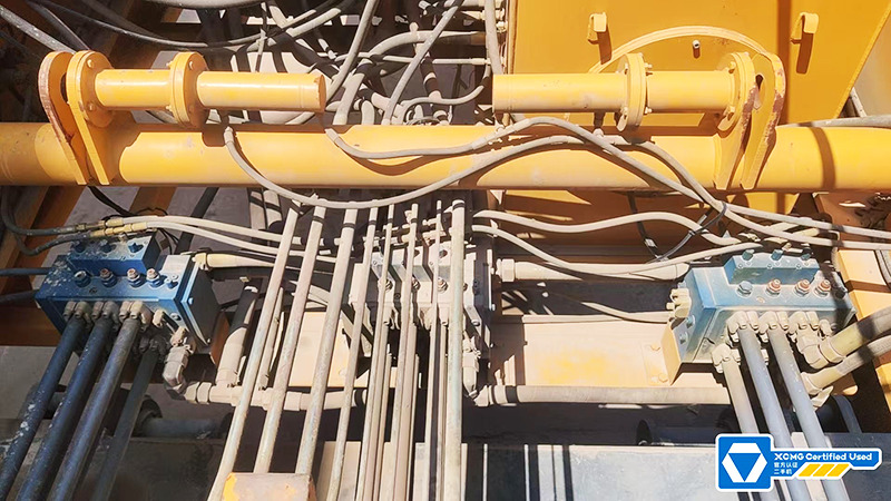 XCMG XGC650 650ton used hydraulic crawler crane for sale - Гусеничний кран: фото 2 XCMG XGC650 650ton used hydraulic crawler crane for sale - Гусеничний кран: фото 2