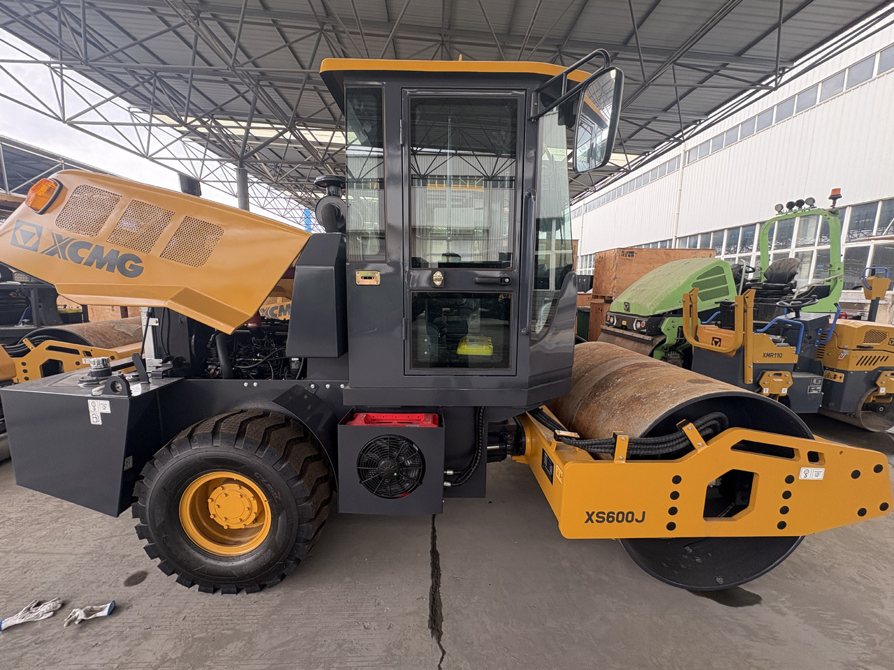 XCMG XS600J 6 ton small single drum Vibratory road Roller - Дорожній каток: фото 3 XCMG XS600J 6 ton small single drum Vibratory road Roller - Дорожній каток: фото 3
