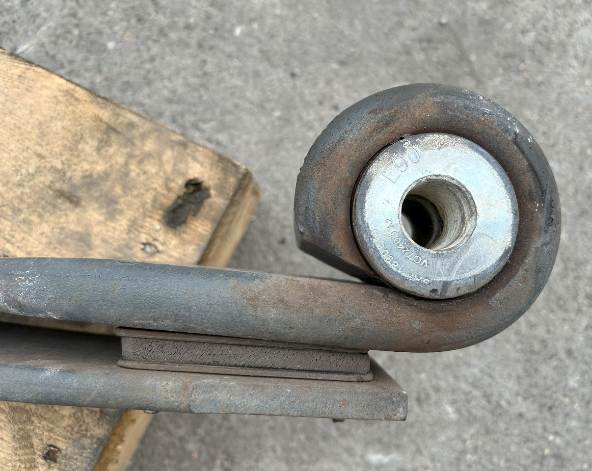 DAF 2-LEAF SPRING DAF XF 106 LIFT - Ресорна підвіска: фото 5 DAF 2-LEAF SPRING DAF XF 106 LIFT - Ресорна підвіска: фото 5