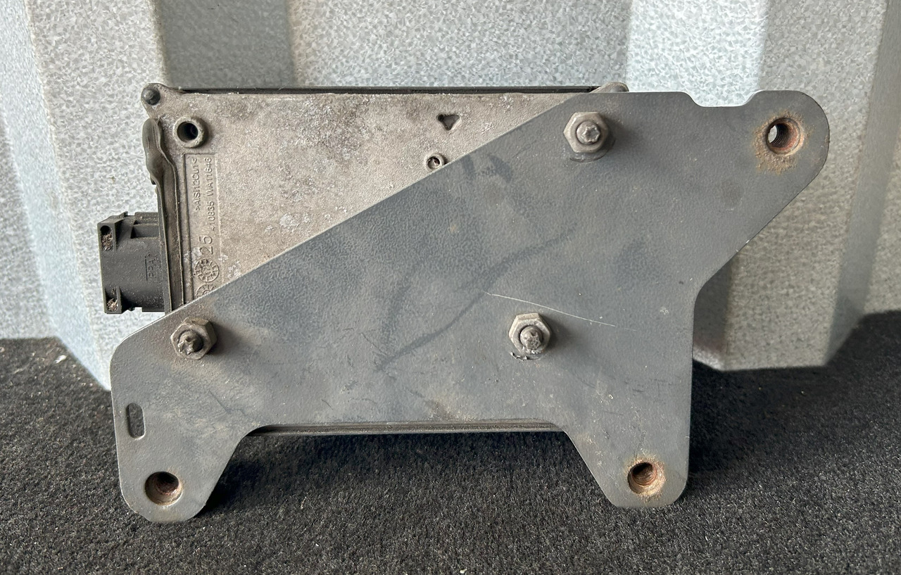 DAF RADAR AKTYWNY ACC2 AEBS DAF XF 106 480 - Електрична система в категорії Вантажівки: фото 2 DAF RADAR AKTYWNY ACC2 AEBS DAF XF 106 480 - Електрична система в категорії Вантажівки: фото 2