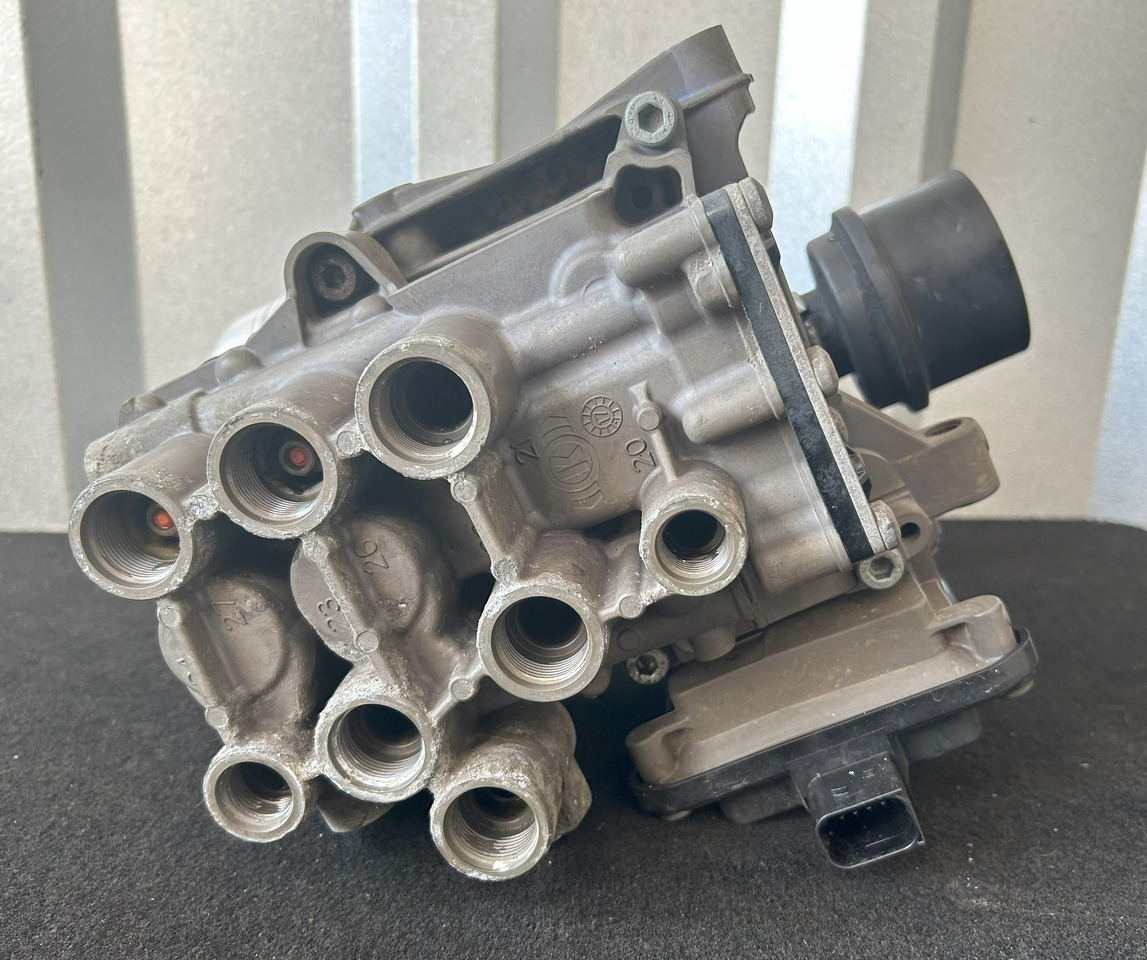 DAF XF 106 480 APU KIT ZEL2100 2027747 ( ELA1000 + AE6000) - Гальмівний клапан: фото 4 DAF XF 106 480 APU KIT ZEL2100 2027747 ( ELA1000 + AE6000) - Гальмівний клапан: фото 4