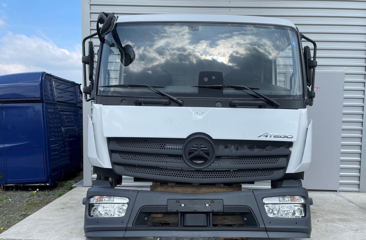 FRONT BUMPER COMPLETE EXTRA COST 700EU Mercedes-Benz ATEGO Euro 6 Mercedes-Benz 1523 L, 1524 L, 1527 L, 1530 - Кабіна в категорії Вантажівки: фото 1 FRONT BUMPER COMPLETE EXTRA COST 700EU Mercedes-Benz ATEGO Euro 6 Mercedes-Benz 1523 L, 1524 L, 1527 L, 1530 - Кабіна в категорії Вантажівки: фото 1