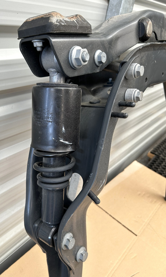 IVECO CABIN SUSPENSION REAR WITH SHOCK ABSORBERS S-WAY BRAND NEW - Підвіска кабіни: фото 5 IVECO CABIN SUSPENSION REAR WITH SHOCK ABSORBERS S-WAY BRAND NEW - Підвіска кабіни: фото 5