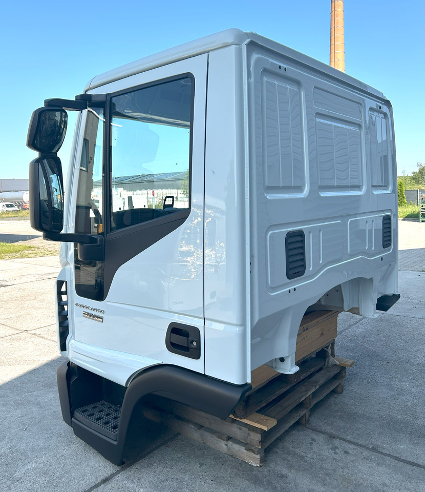 IVECO Eurocargo 75 DAY cabine Fahrerhaus Cab 2025 - Кабіна в категорії Легкові автомобілі: фото 5 IVECO Eurocargo 75 DAY cabine Fahrerhaus Cab 2025 - Кабіна в категорії Легкові автомобілі: фото 5