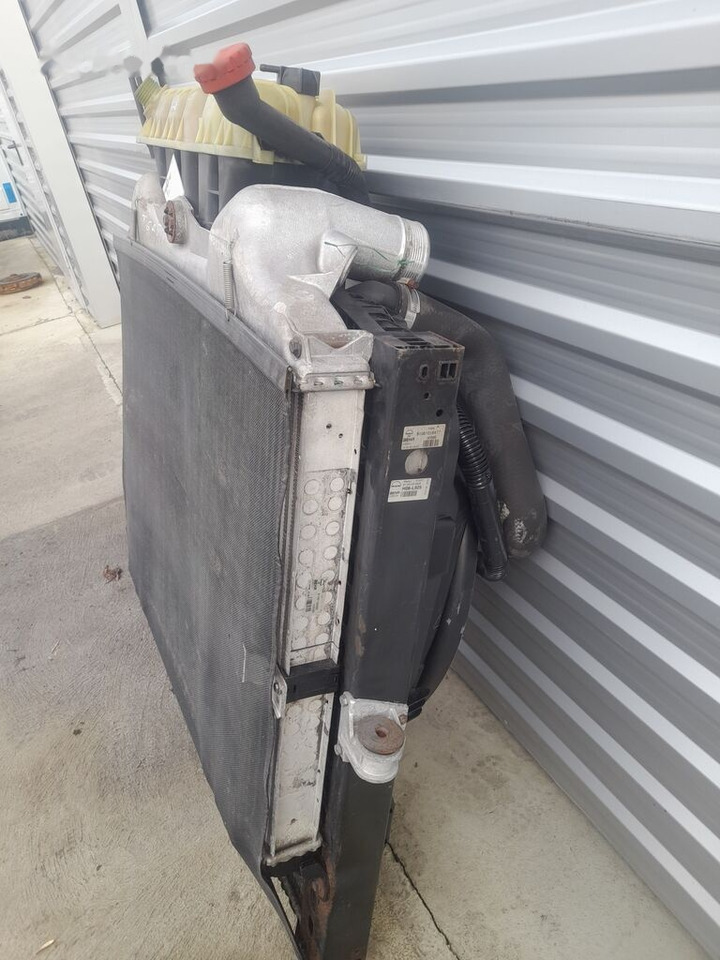 MAN TGA 81061016477 - Інтеркулер в категорії Вантажівки: фото 3 MAN TGA 81061016477 - Інтеркулер в категорії Вантажівки: фото 3