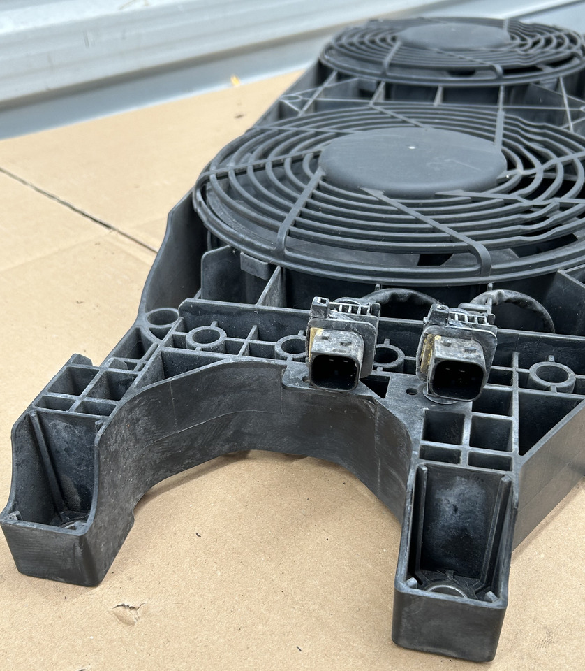 MERCEDES ACTROS MP4 Axial radiator fan - Вентилятор в категорії Вантажівки: фото 4 MERCEDES ACTROS MP4 Axial radiator fan - Вентилятор в категорії Вантажівки: фото 4