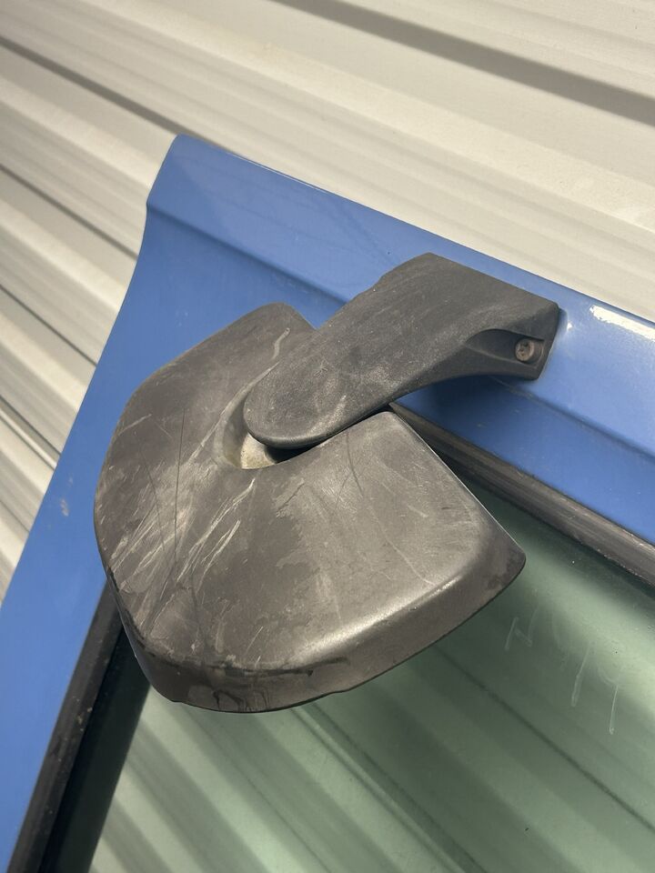 MERCEDES ACTROS MP4 DOOR RIGHT EITH RAMP MIRROR - Двері та запчастини: фото 5 MERCEDES ACTROS MP4 DOOR RIGHT EITH RAMP MIRROR - Двері та запчастини: фото 5