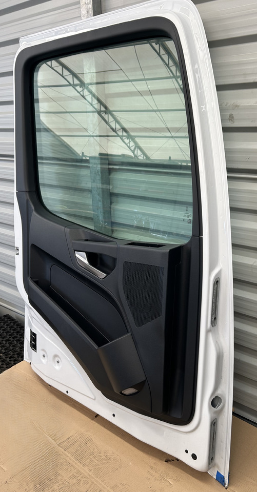 MERCEDES DOOR LEFT narrow cab M-CLASSIC SPACE ACTROS AROCS MP4 MP5 BRAND NEW - Двері та запчастини: фото 3 MERCEDES DOOR LEFT narrow cab M-CLASSIC SPACE ACTROS AROCS MP4 MP5 BRAND NEW - Двері та запчастини: фото 3