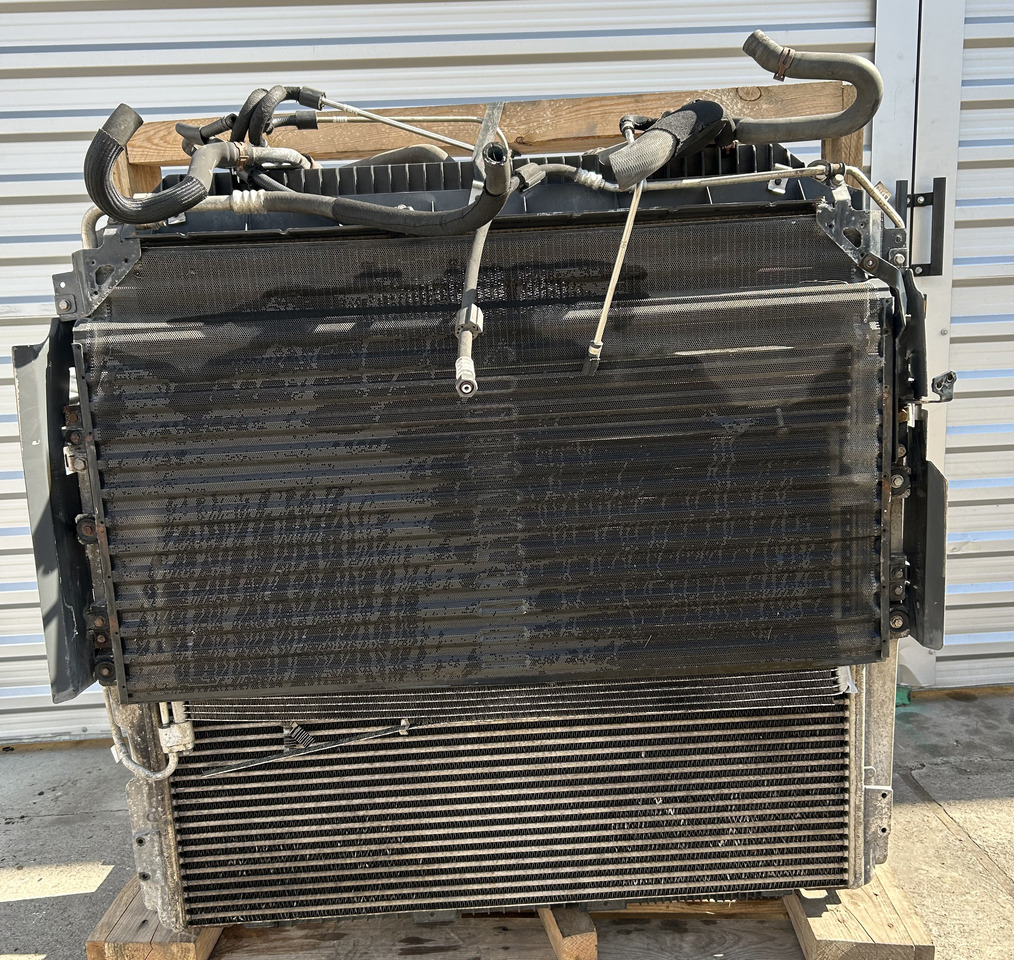 Mercedes ACTROS MP4 COOLERS SET - Холодильна установка: фото 1 Mercedes ACTROS MP4 COOLERS SET - Холодильна установка: фото 1