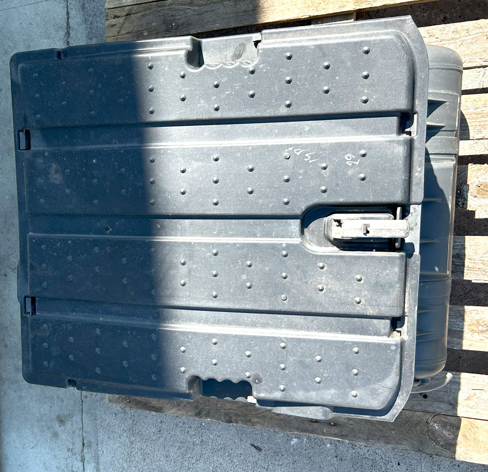 Mercedes AROCS MP4 BATTERY BOX WITH CYLINDERS - Аккумулятор в категорії Вантажівки: фото 5 Mercedes AROCS MP4 BATTERY BOX WITH CYLINDERS - Аккумулятор в категорії Вантажівки: фото 5