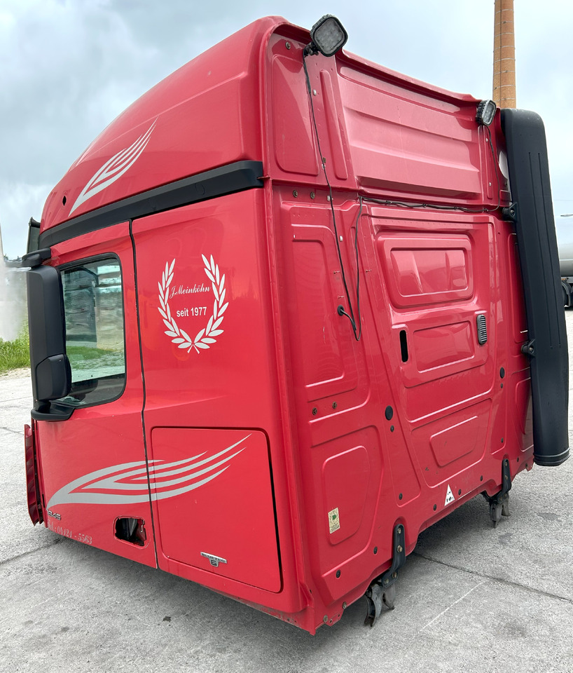 Mercedes Actros MP4 L StreamSpace 2,50 - Кабіна: фото 3 Mercedes Actros MP4 L StreamSpace 2,50 - Кабіна: фото 3