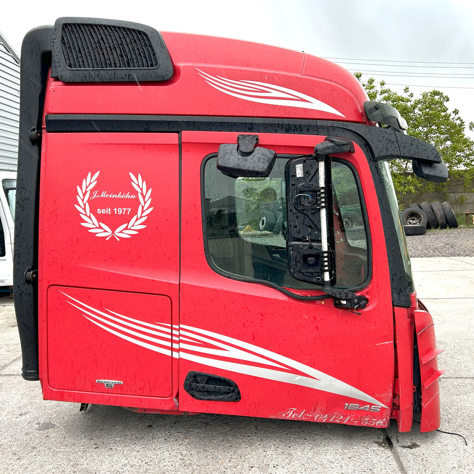 Кабіна Mercedes Actros MP4 L StreamSpace 2,50: фото 8 Кабіна Mercedes Actros MP4 L StreamSpace 2,50: фото 8