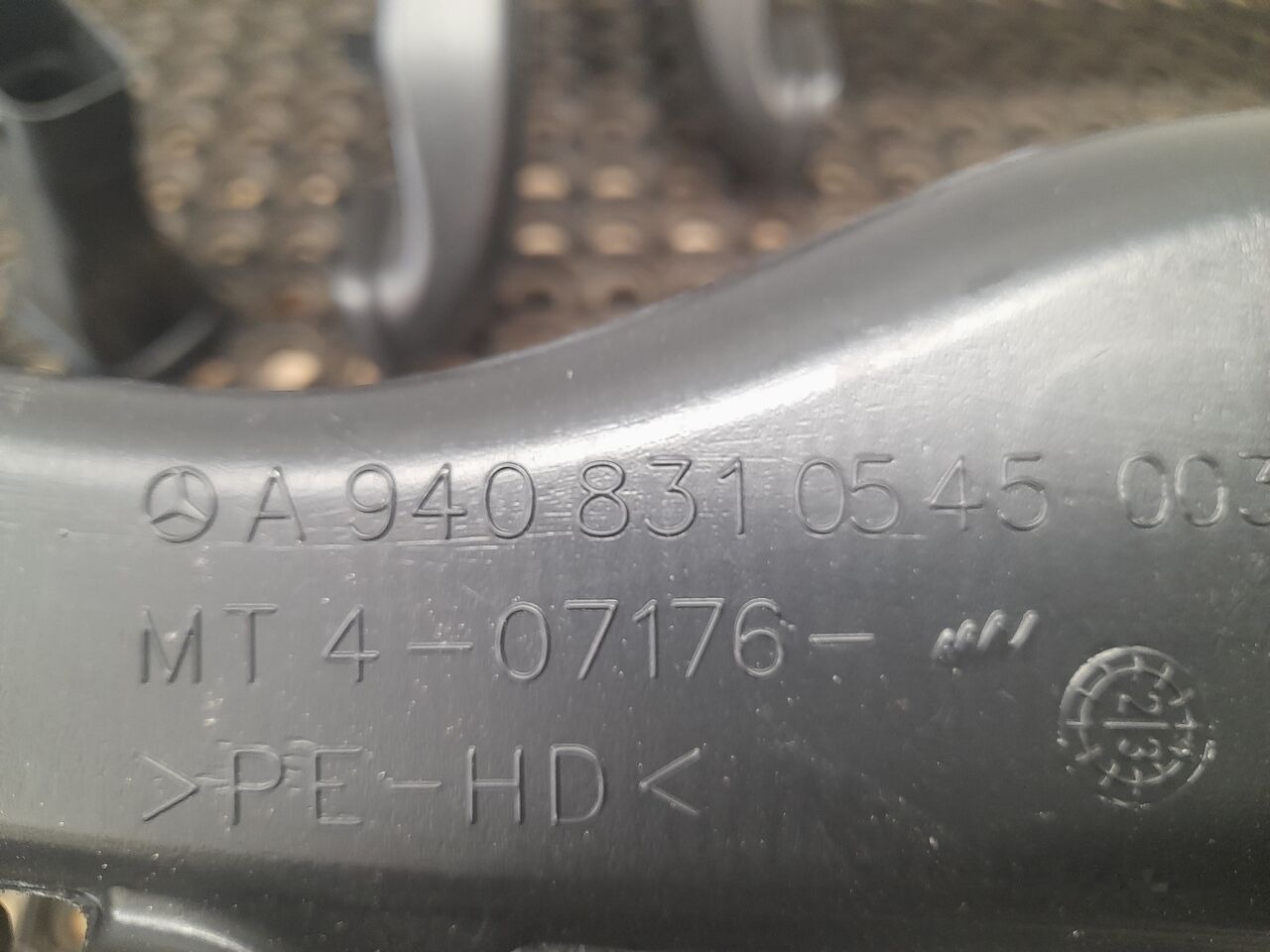 Mercedes-Benz ATEGO 2023 - Впускна труба в категорії Вантажівки: фото 5 Mercedes-Benz ATEGO 2023 - Впускна труба в категорії Вантажівки: фото 5