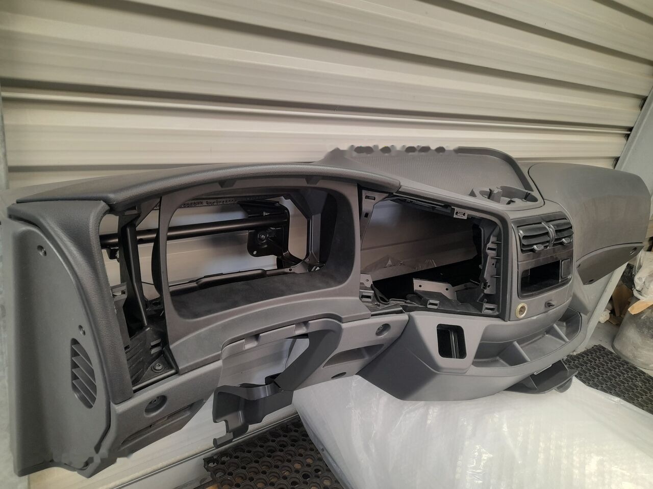 Mercedes-Benz MERCEDES ATEGO 2023 - Приладова панель в категорії Вантажівки: фото 5 Mercedes-Benz MERCEDES ATEGO 2023 - Приладова панель в категорії Вантажівки: фото 5