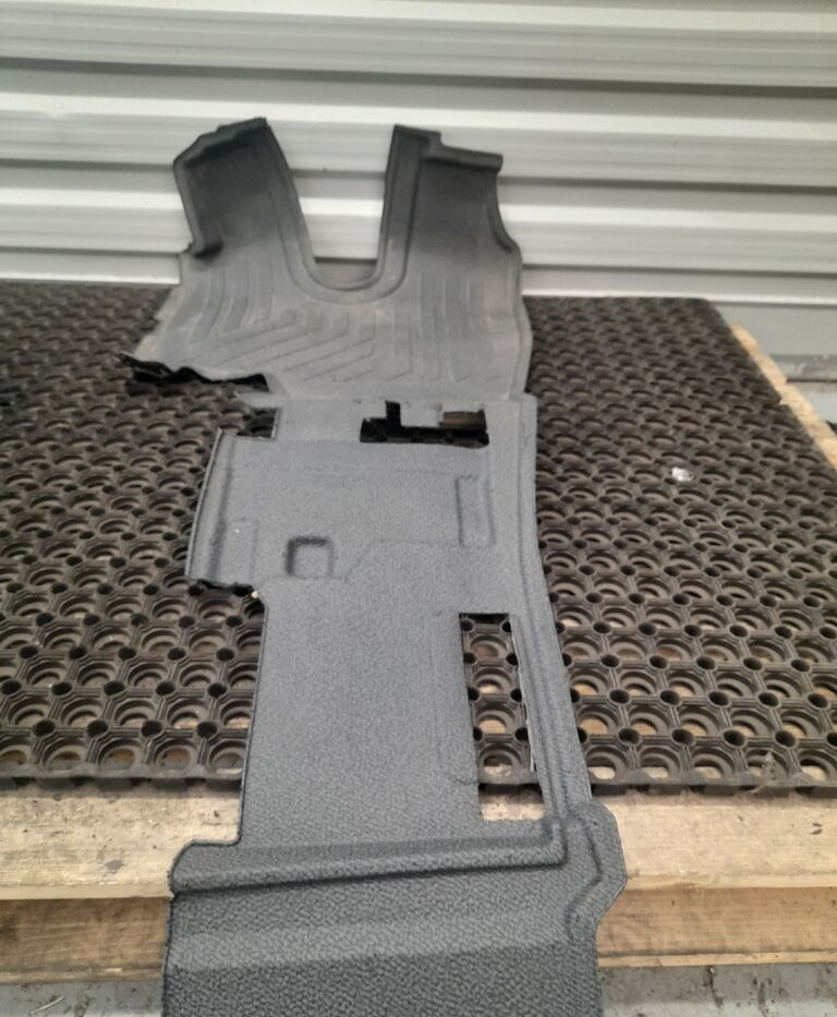 WYKŁADZINA KABINY L Mercedes-Benz ATEGO A9736800540 - Кабіна й інтер'єр в категорії Вантажівки: фото 1 WYKŁADZINA KABINY L Mercedes-Benz ATEGO A9736800540 - Кабіна й інтер'єр в категорії Вантажівки: фото 1