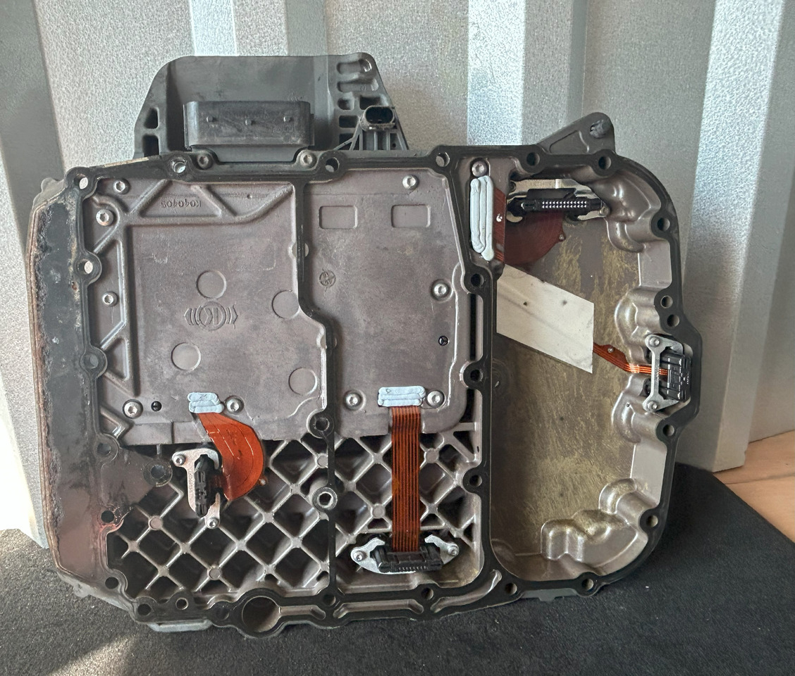 ZF TRAXON ZF GEARBOX CONTROL - Коробка передач та запчастини: фото 3 ZF TRAXON ZF GEARBOX CONTROL - Коробка передач та запчастини: фото 3