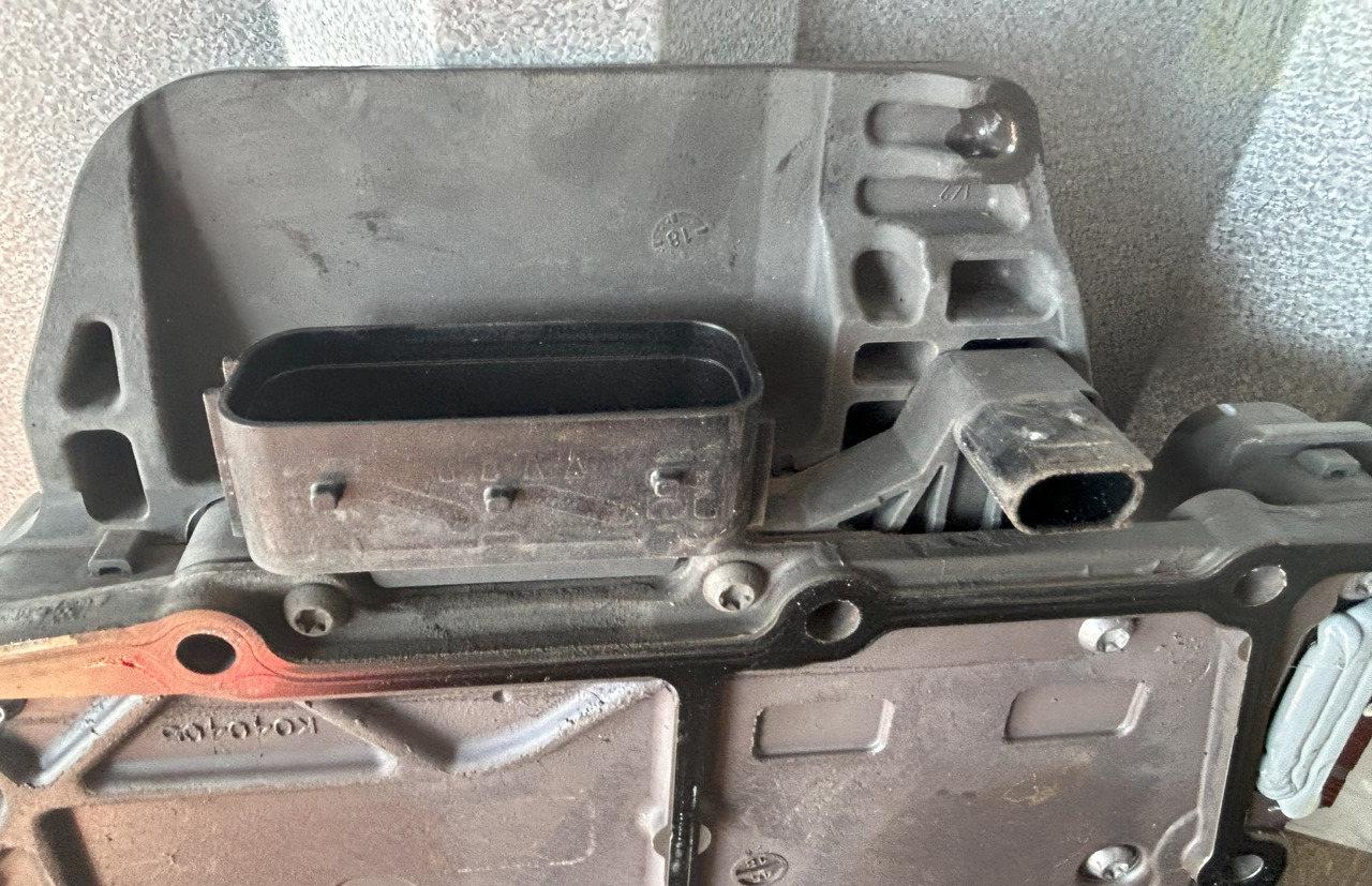 ZF TRAXON ZF GEARBOX CONTROL - Коробка передач та запчастини: фото 4 ZF TRAXON ZF GEARBOX CONTROL - Коробка передач та запчастини: фото 4