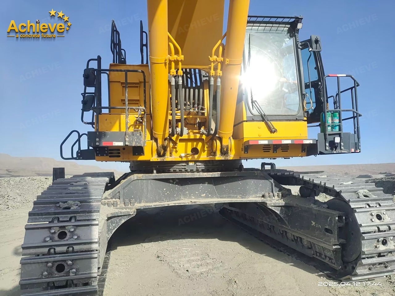 Komatsu 【ACHIEVE】TOP CONDITION!!! PC1250-11R 2024 3181h Horsepower (HP) 758 HP @ 1,800 rpm Operating weight (lbs) 269,300 - 272,600 Bucket Capacity (yd3) 5.3-9.5 - Гусеничний екскаватор: фото 3 Komatsu 【ACHIEVE】TOP CONDITION!!! PC1250-11R 2024 3181h Horsepower (HP) 758 HP @ 1,800 rpm Operating weight (lbs) 269,300 - 272,600 Bucket Capacity (yd3) 5.3-9.5 - Гусеничний екскаватор: фото 3