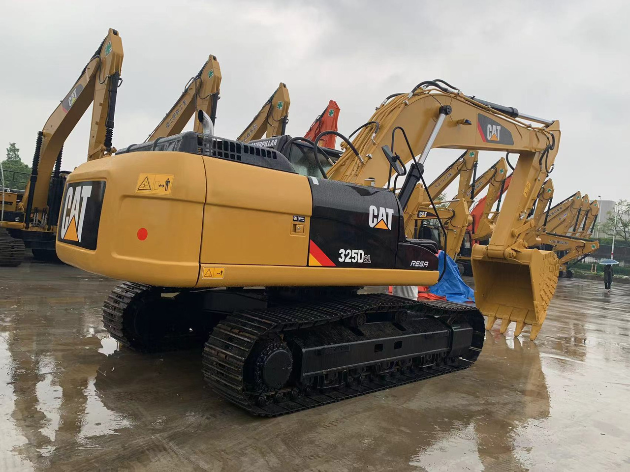 Caterpillar Construction Machine 25 ton Excavator CAT 325D, 325CL, 325BL - Гусеничний екскаватор: фото 2 Caterpillar Construction Machine 25 ton Excavator CAT 325D, 325CL, 325BL - Гусеничний екскаватор: фото 2
