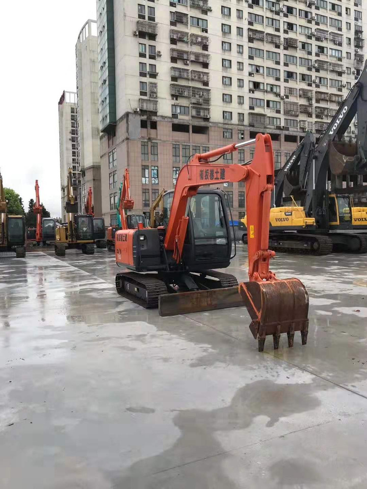 Hitachi 6 ton Hydraulic Excavator ZX60 Good Price - Гусеничний екскаватор: фото 2 Hitachi 6 ton Hydraulic Excavator ZX60 Good Price - Гусеничний екскаватор: фото 2
