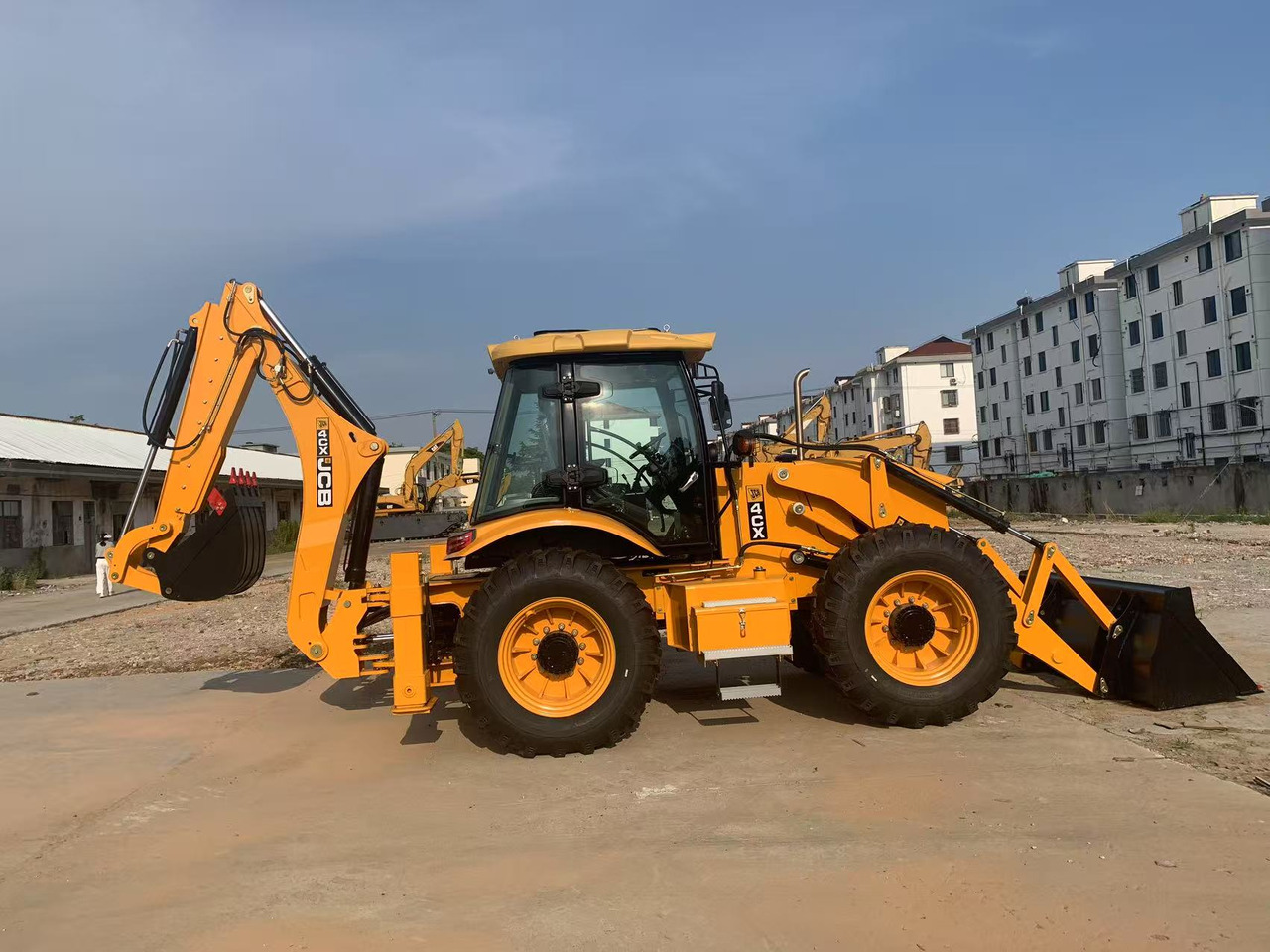 JCB 4x4 Backhoe Loader 4CX, 3CX Brand New Condition - Екскаватор-навантажувач: фото 2 JCB 4x4 Backhoe Loader 4CX, 3CX Brand New Condition - Екскаватор-навантажувач: фото 2