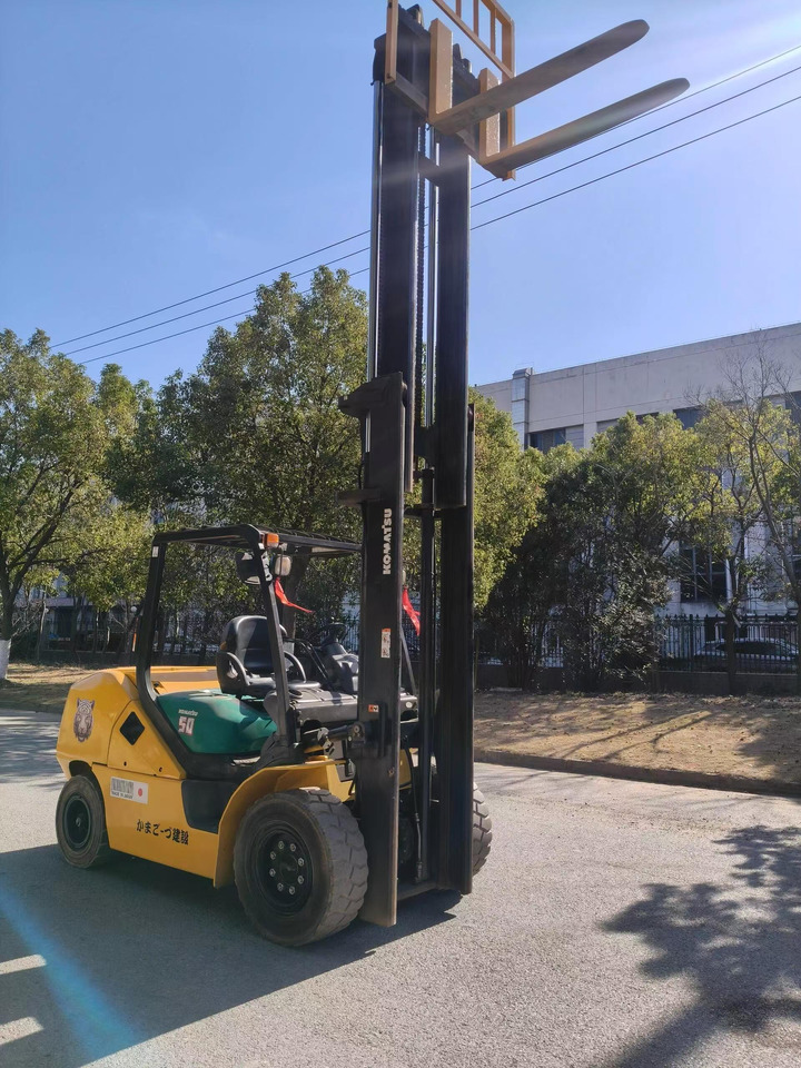 Komatsu FD50 Forklift Good Condition 5 ton Japanese Forklift - Дизельний навантажувач: фото 4 Komatsu FD50 Forklift Good Condition 5 ton Japanese Forklift - Дизельний навантажувач: фото 4