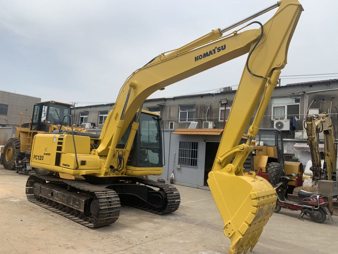Komatsu PC120 Secondhand Excavator Good Price on Sale - Гусеничний екскаватор: фото 2 Komatsu PC120 Secondhand Excavator Good Price on Sale - Гусеничний екскаватор: фото 2