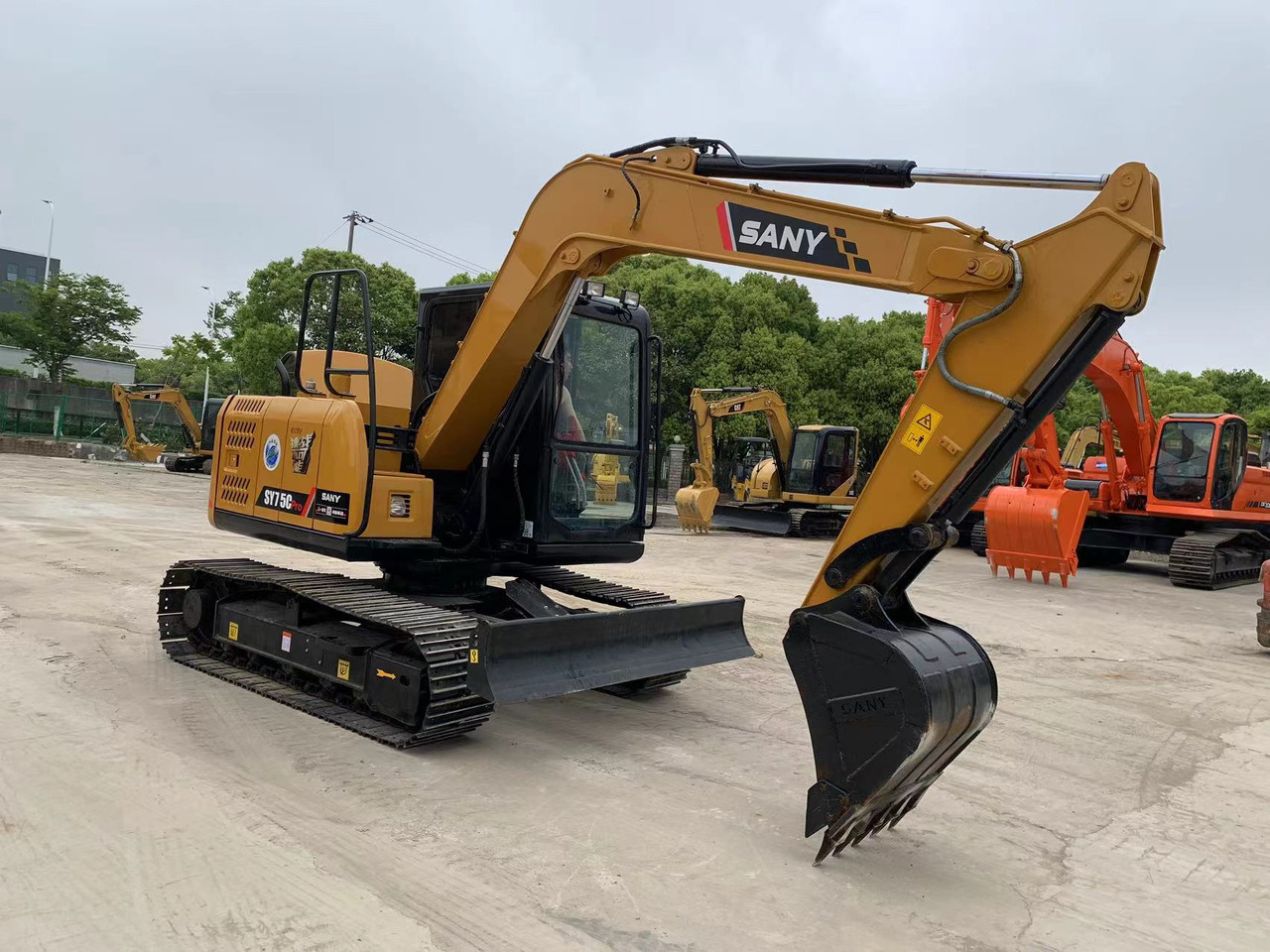 Sany Excavator SY75, SY60, SY55 Good Price Small Digger - Гусеничний екскаватор: фото 2 Sany Excavator SY75, SY60, SY55 Good Price Small Digger - Гусеничний екскаватор: фото 2