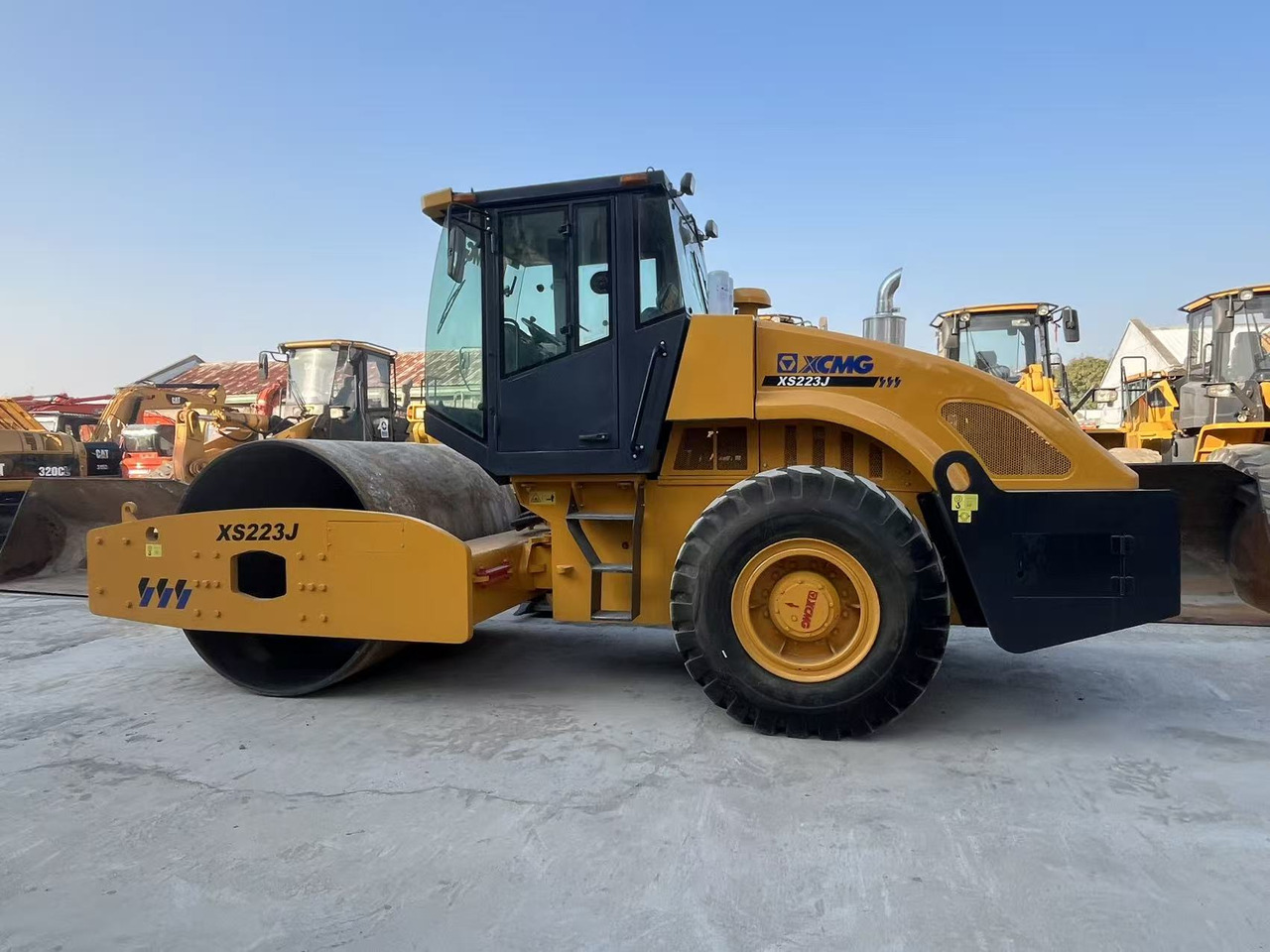 XCMG XS223J Excellent Condition 22 ton Vibratory Road roller - Дорожній каток: фото 1 XCMG XS223J Excellent Condition 22 ton Vibratory Road roller - Дорожній каток: фото 1