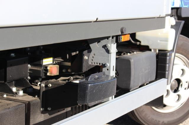 FUSO Canter 4C15E M - BATT. - Легка бортова вантажівка: фото 5 FUSO Canter 4C15E M - BATT. - Легка бортова вантажівка: фото 5