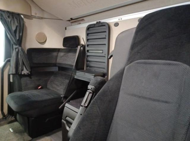 Mercedes-Benz Actros 1833 L nR в лізинг Mercedes-Benz Actros 1833 L nR: фото 10 Mercedes-Benz Actros 1833 L nR в лізинг Mercedes-Benz Actros 1833 L nR: фото 10