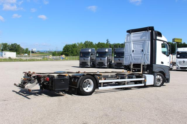 Mercedes-Benz Actros 1845 LNR EXPORT - Контейнеровоз/ Змінний кузов вантажівка: фото 3 Mercedes-Benz Actros 1845 LNR EXPORT - Контейнеровоз/ Змінний кузов вантажівка: фото 3