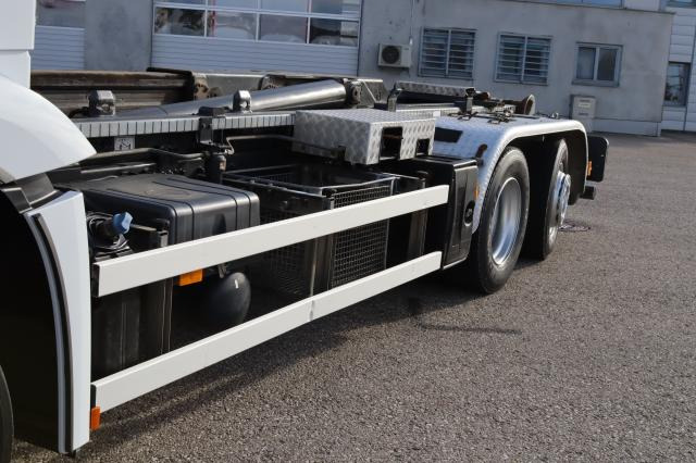 Mercedes-Benz Actros 2551L LENKACHSE - Гаковий мультиліфт вантажівка: фото 4 Mercedes-Benz Actros 2551L LENKACHSE - Гаковий мультиліфт вантажівка: фото 4