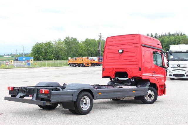 Mercedes-Benz Atego 1223 L nR - Вантажівка шасі: фото 4 Mercedes-Benz Atego 1223 L nR - Вантажівка шасі: фото 4