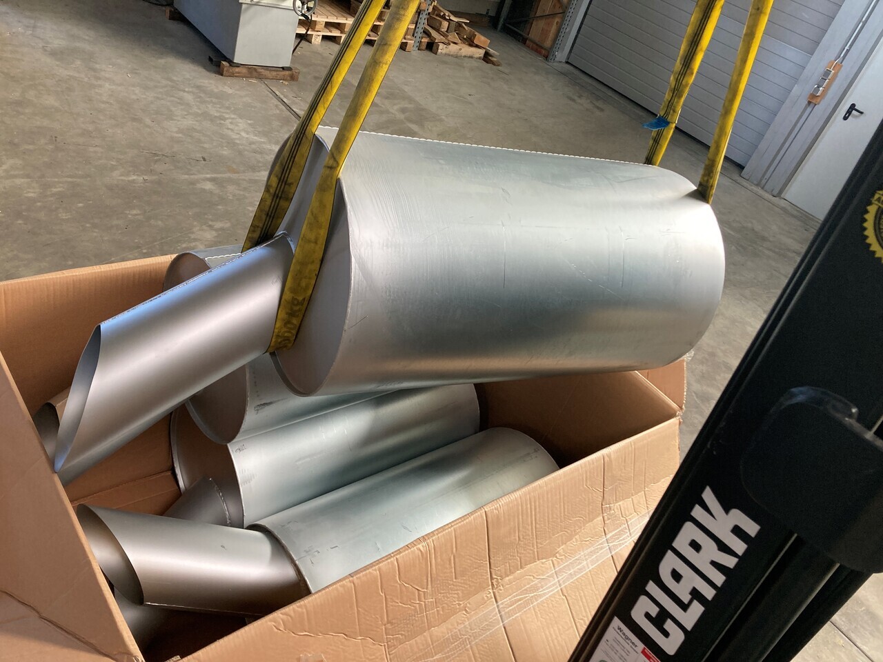 O&K Terex RH120 6030 Muffler 3718008 4026349 535-0056 - Запчастини в категорії Вантажівки: фото 1 O&K Terex RH120 6030 Muffler 3718008 4026349 535-0056 - Запчастини в категорії Вантажівки: фото 1