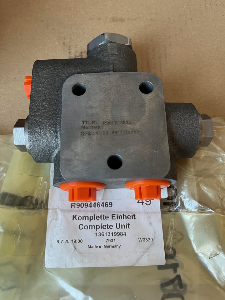REXROTH R909446469 Flushing & Boost valve - Запчастини в категорії Екскаватори: фото 2 REXROTH R909446469 Flushing & Boost valve - Запчастини в категорії Екскаватори: фото 2