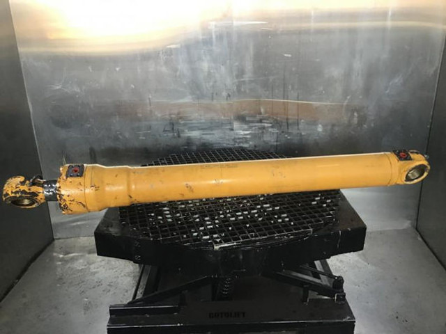 Гідроциліндр Liebherr A934B Li / R934B / R944B: фото 1