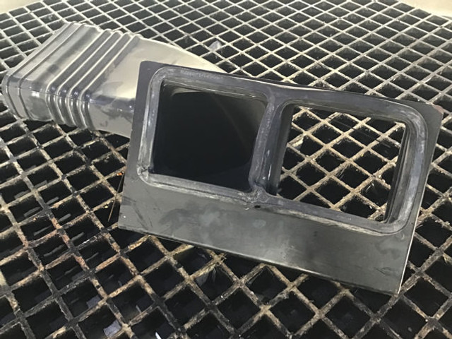 Liebherr Air Duct - Частина системи кондиціонування: фото 1 Liebherr Air Duct - Частина системи кондиціонування: фото 1