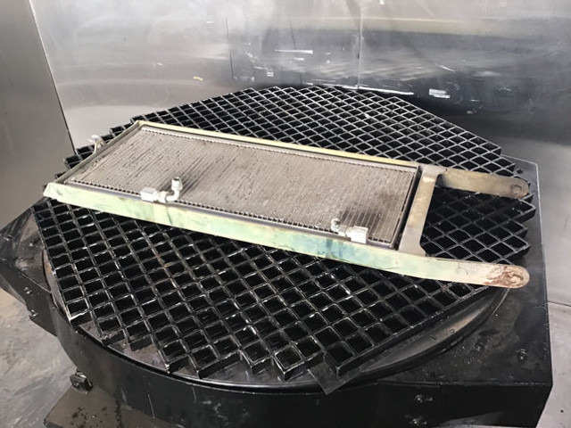 Liebherr Airco Condenser - Частина системи кондиціонування: фото 1 Liebherr Airco Condenser - Частина системи кондиціонування: фото 1