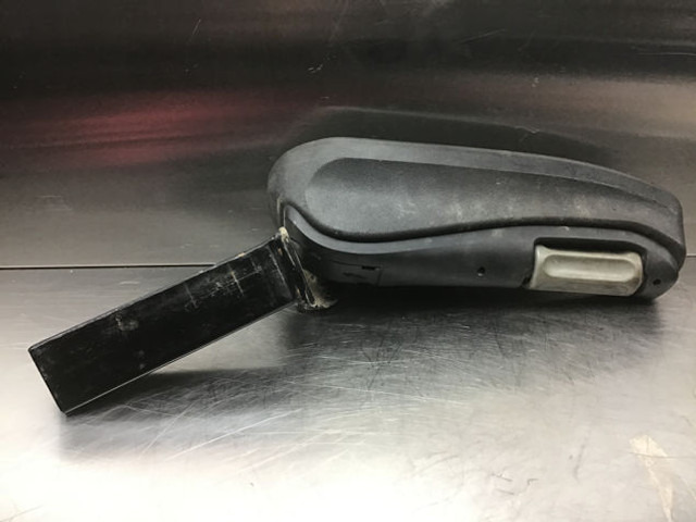 Liebherr Arm Rest Right Complete - Кабіна й інтер'єр: фото 4 Liebherr Arm Rest Right Complete - Кабіна й інтер'єр: фото 4