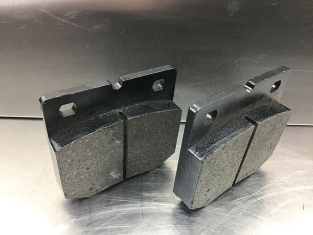 Liebherr Brake lining - Колодки гальмівні дискові: фото 1 Liebherr Brake lining - Колодки гальмівні дискові: фото 1