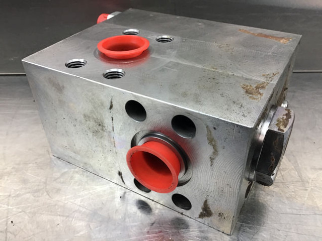 Liebherr Check Valve - Гідравліка: фото 3 Liebherr Check Valve - Гідравліка: фото 3