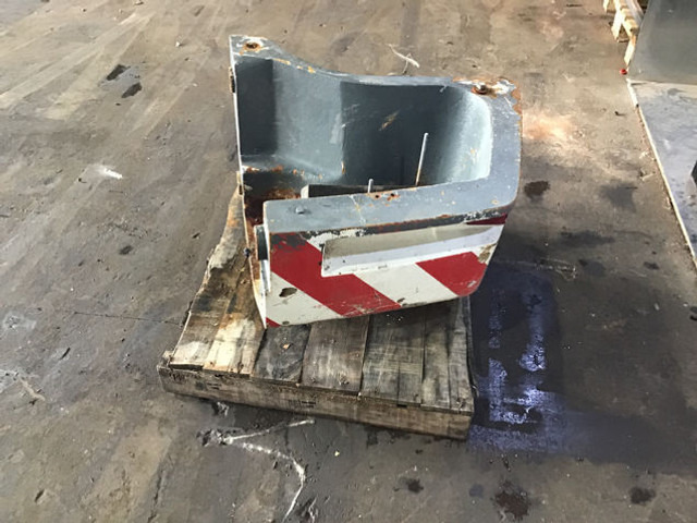 Liebherr Counterweight Left - Противага в категорії Сільськогосподарська техніка: фото 1 Liebherr Counterweight Left - Противага в категорії Сільськогосподарська техніка: фото 1