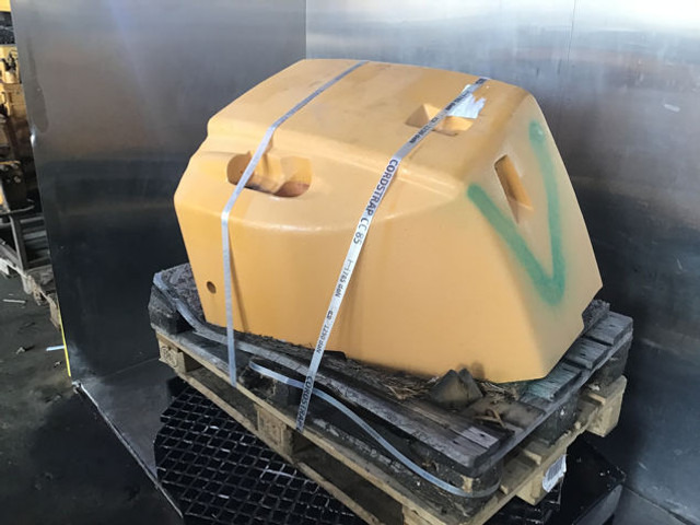 Liebherr Counterweight Left - Противага в категорії Будівельна техніка: фото 1 Liebherr Counterweight Left - Противага в категорії Будівельна техніка: фото 1